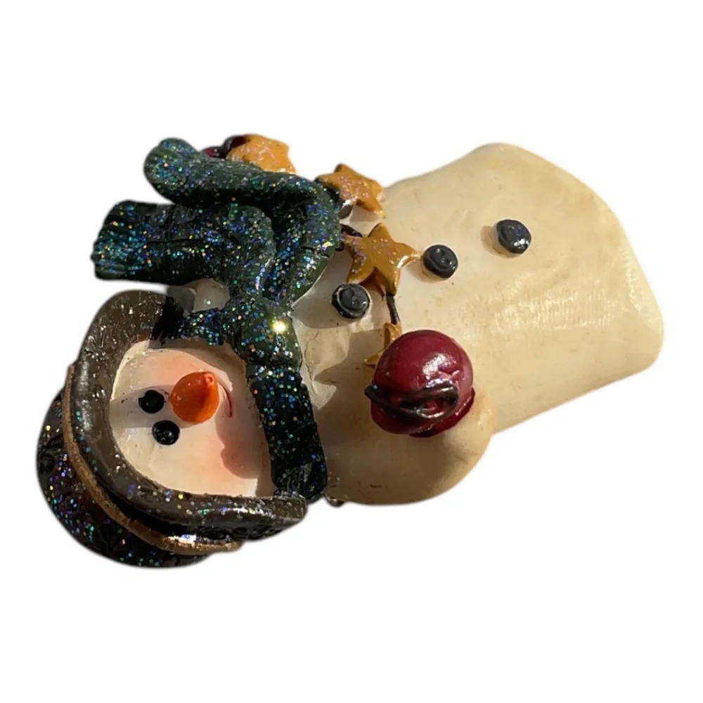 Snowman Brooch Resin Vintage 2.5” tall